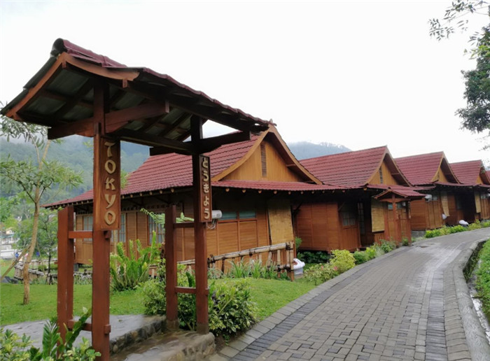 印尼温泉港峇株岛旅游景点