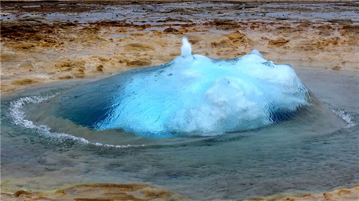 冰岛间隙温泉设计
